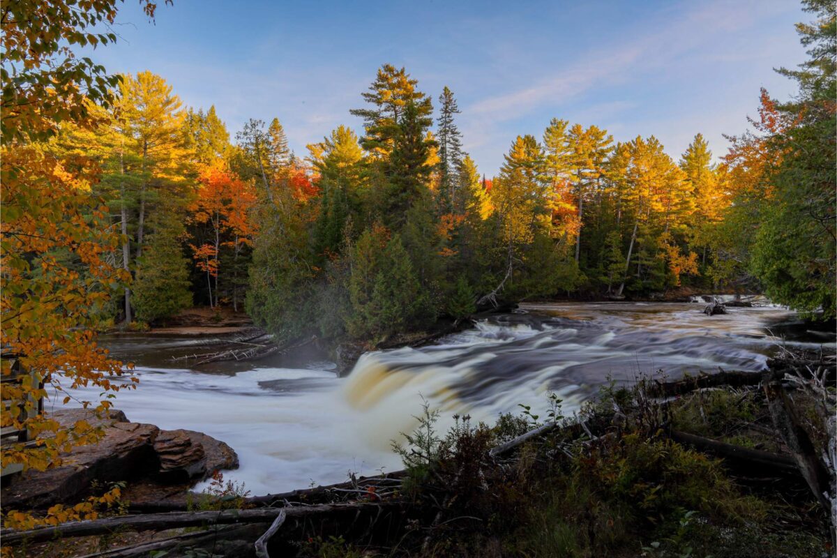 Tahquamenon Falls Facts and Information