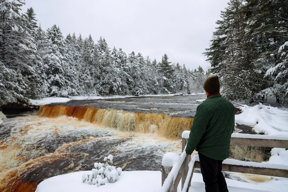 MIPlayground-Winter2023-048 Tahquamenon Falls in the Winter